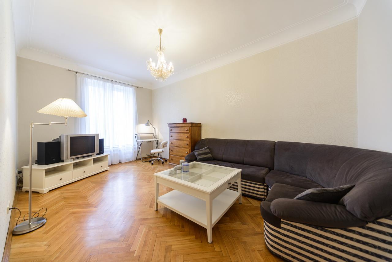 Apartment Near Olympic Stadium 키예프 외부 사진