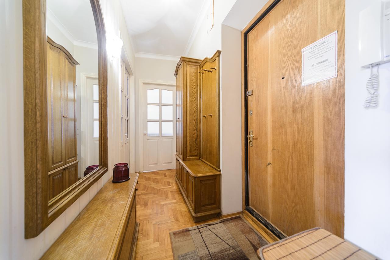 Apartment Near Olympic Stadium 키예프 외부 사진