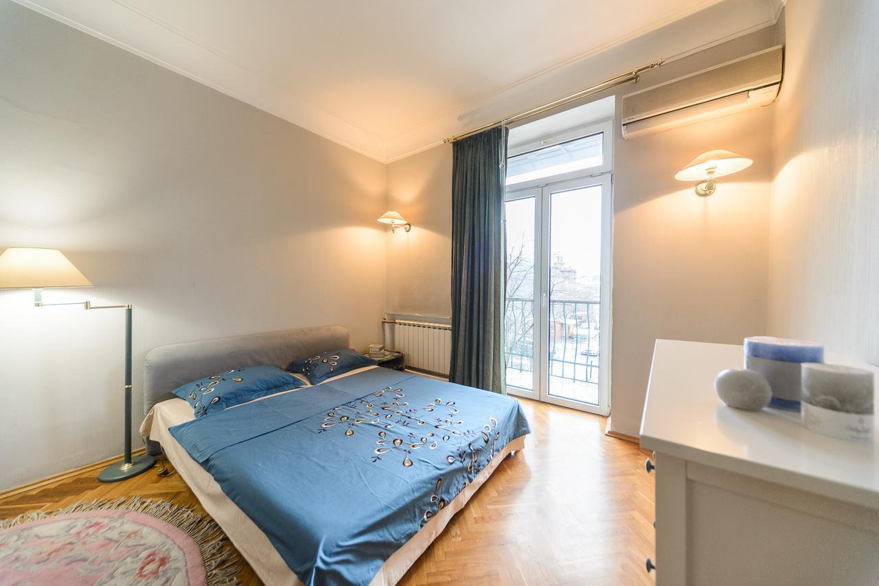 Apartment Near Olympic Stadium 키예프 외부 사진